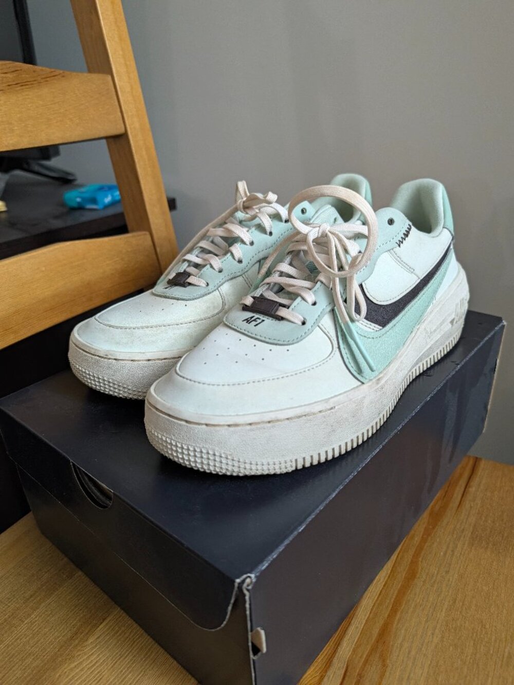 Nike Air Force 1 PLT.AF.ORM Barely Green (Women's)